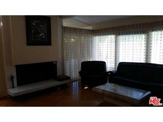 11400 Dona Evita Dr, North Hollywood CA  91604-4252 exterior