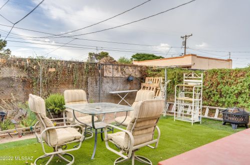 208 Palmdale St, Tucson AZ  85714-1439 exterior