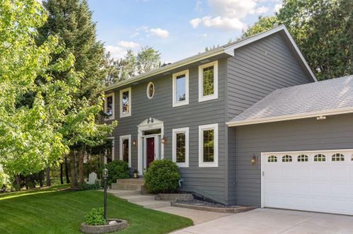 9032 Duckwood Trl, Saint Paul, MN 55125-8688
