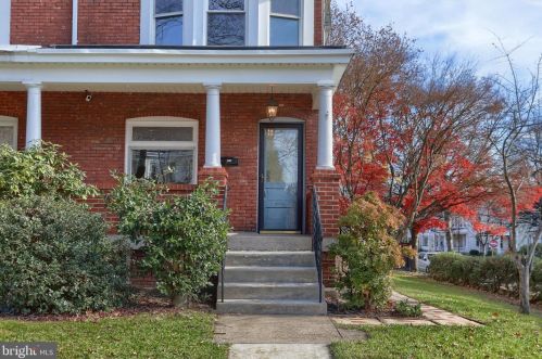 203 Paxtang Ave, Harrisburg PA  17111-1841 exterior