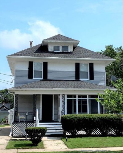 217 12th Ave, Green Bay, WI 54303-1718