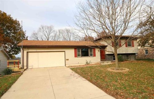 1123 Leona Ave, Waterloo, IA 50702-5321