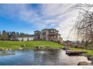 210 316th St, Camano Island, WA 98292-9622
