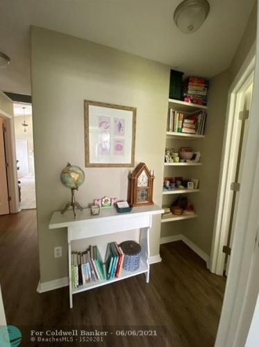 3843 9th Ln, Vero Beach FL  32960-6122 exterior