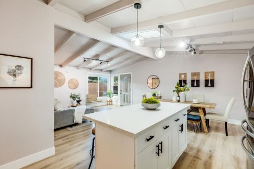 774 Lakewood Dr, Sunnyvale CA  94089-2505 exterior