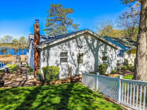 47 Lakeside Trl, Panamoka, NY 11961-2224