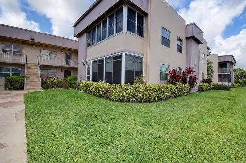 774 Flanders Q, Delray Beach, FL 33484-5374