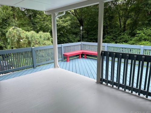 131 Pollys Ln, Uncasville CT  06382-1436 exterior