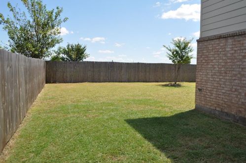 242 Equestrian Dr, Waxahachie, TX 75165-5349