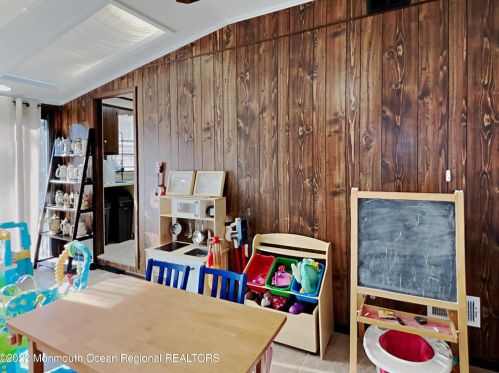 51 Birch Dr, Bricktown NJ 08723-6968 exterior