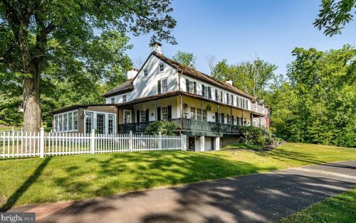 2564 Skippack Pike, Lansdale PA exterior