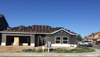 553 Marquez St, Newman, CA 95360-2429
