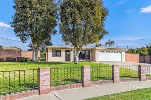 208 Thompson Ave, Fullerton, CA 92833-2803