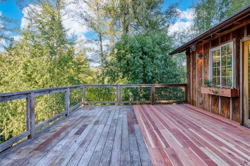 3932 Harrison Grade Rd, Sebastopol CA  95472-9359 exterior