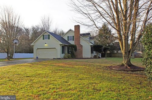 136 Applewood Dr, Dover, DE 19901-6246
