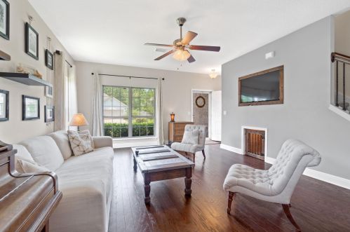 290 Dickens Dr, Freeport FL  32439-2298 exterior