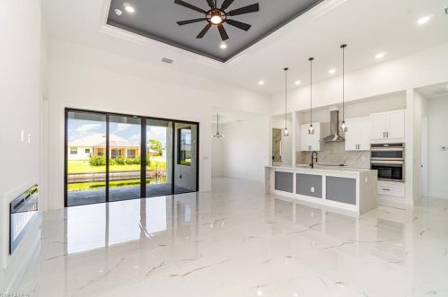 2904 22nd Ave, Cape Coral, FL 33993-4021