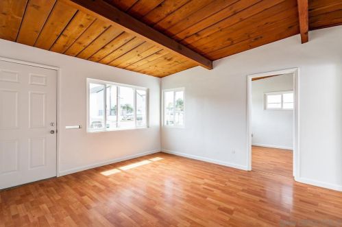 4217 Gresham St, San Diego CA  92109-5342 exterior