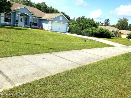 3830 Jupiter Blvd, Melbourne FL  32909-3872 exterior