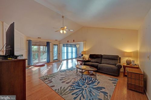 102 Falmouth Way, Dover DE  19904-5390 exterior