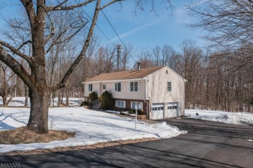 1356 Macopin Rd, West Milford Lakes, NJ 07480-1634