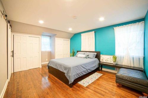 25 Ascot Rdg, Great Neck NY  11021-2900 exterior