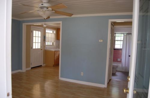 808 Florida Ave, Palm Harbor, FL 34683-4221