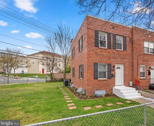 1461 Congress Pl, Washington, DC 20020-2905