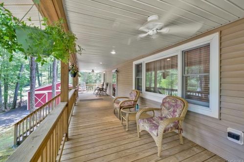 49 Devlin Rd, Highland Lake, NY 12743-5016