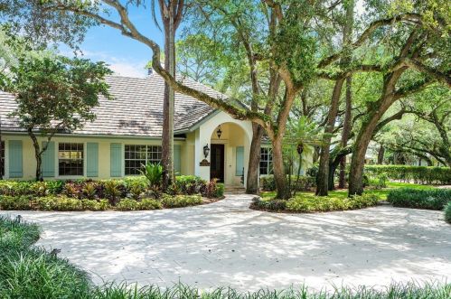 16373 Bridlewood Cir, Delray Beach, FL 33445-6677
