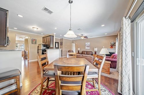 612 Whispering Pines Dr, Gibsonia PA  15044-7854 exterior