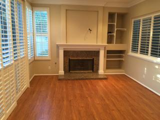 909 Natalie Ln, Anaheim CA  92808-1438 exterior