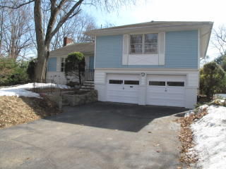 242 Grand Ave, Poughkeepsie, NY 12603-1008