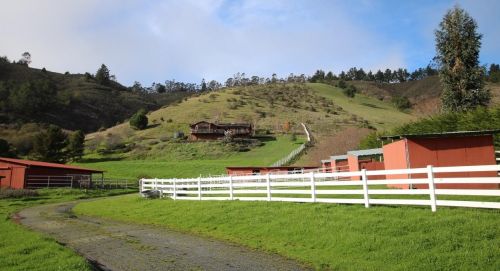 2399 Purissima Creek Rd, Princeton By The Sea, CA 94019-2594