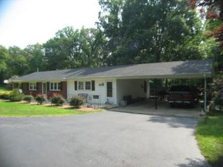 880 Mckelvy Rd, Camden, TN 38320-6279