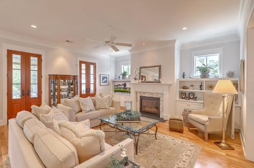 1521 Lindsey Creek Dr, Mount Pleasant SC  29466-8393 exterior