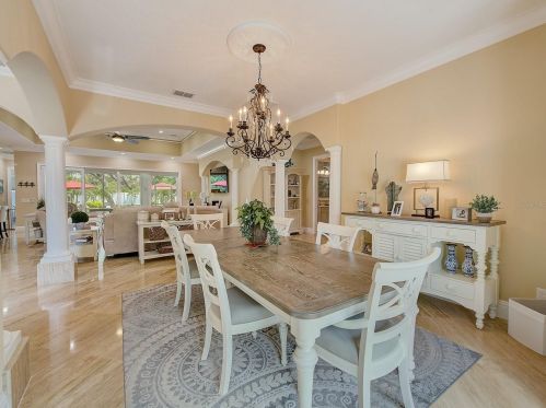 11171 53rd Ave, Saint Petersburg FL  33708-2936 exterior