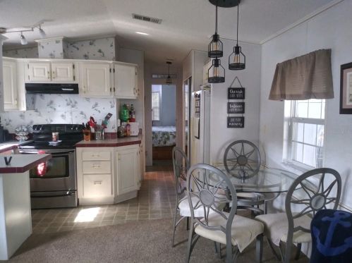 21056 Lazy Days Cir, Lutz FL  33558-5418 exterior