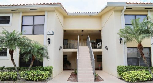 1513 Lake Crystal Dr, West Palm Beach, FL 33411-4110