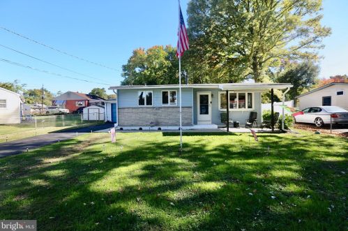 1603 Edgewood Ave, West Deptford, NJ 08093-2102