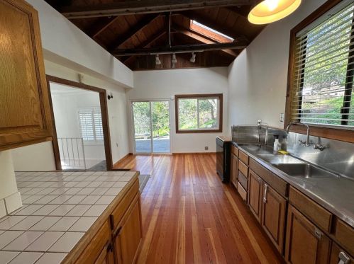 263 Ferndale Way, Redwood City, CA 94062-3905