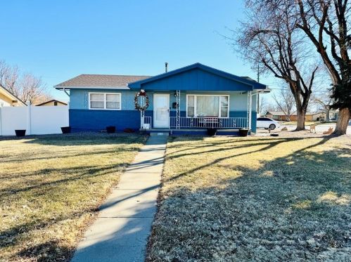 155 Cornell Cir, Pueblo, CO 81005-1612