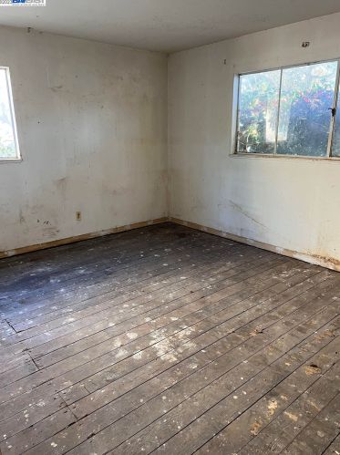 17323 Via Chiquita, San Lorenzo, CA 94580-3507