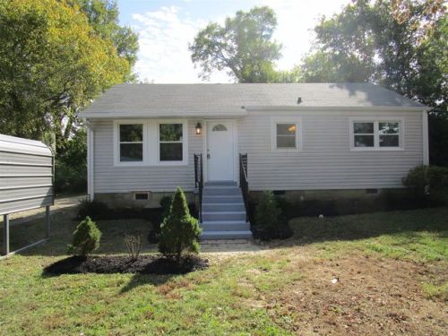 503 Green Acres Dr, Columbia, TN 38401-3913