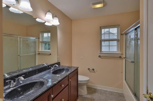 6608 Carmel Dr, Macungie PA  18062-8763 exterior