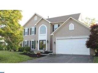 3 Masters Way, Pennington NJ  08534-1066 exterior