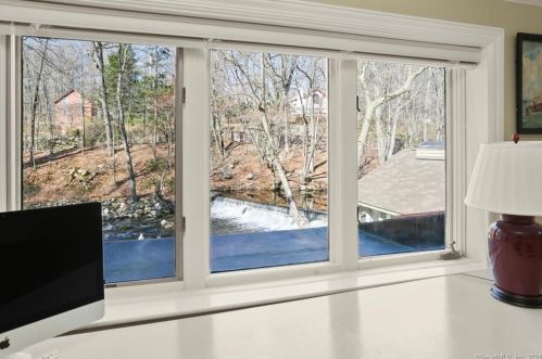 200 Mill Rd, New Canaan CT  06840-4310 exterior