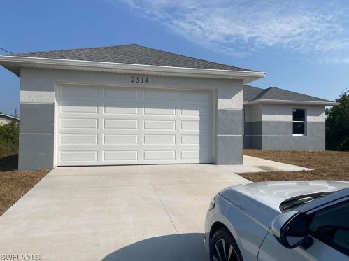 2514 27th St, Lehigh Acres, FL 33976-4013