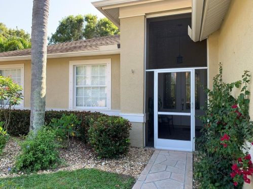 25651 Old Gaslight Dr, Bonita Springs, FL 34135-8893
