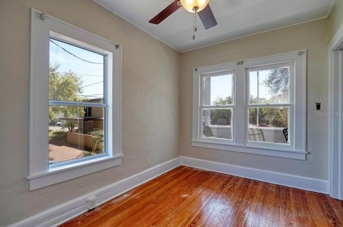 920 16 Ave, Saint Petersburg FL  33707-4113 exterior